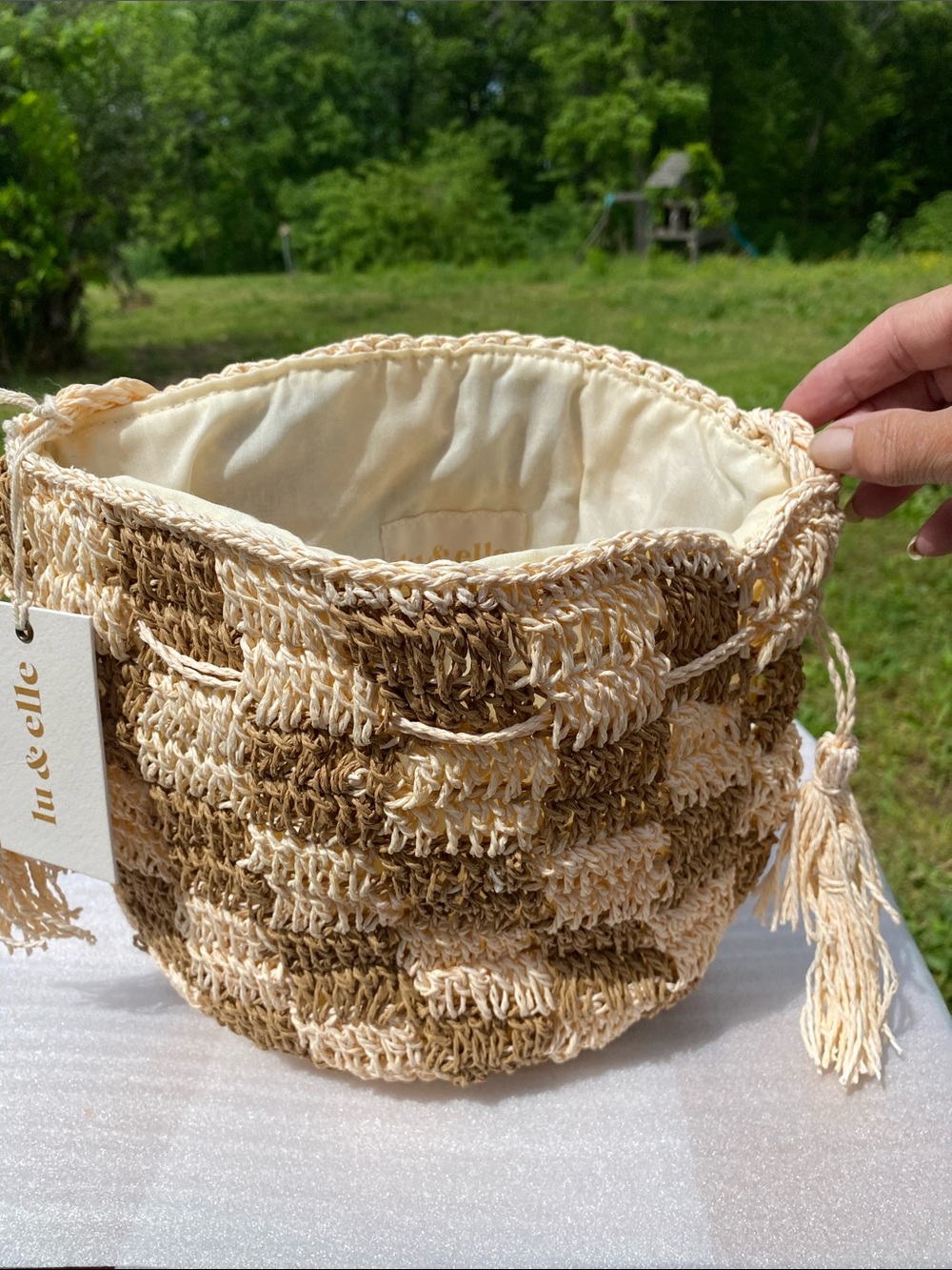 NWT Lu & Elle Woven Crossbody Seadrift Checkered Bucket Bag in Natural Cream/Tan